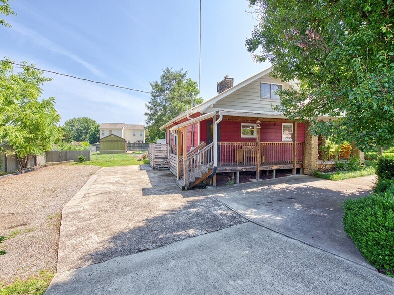 24 Belle Meade Dr, Waynesville, NC à vendre - Photo de l’immeuble – Image 3 sur 32