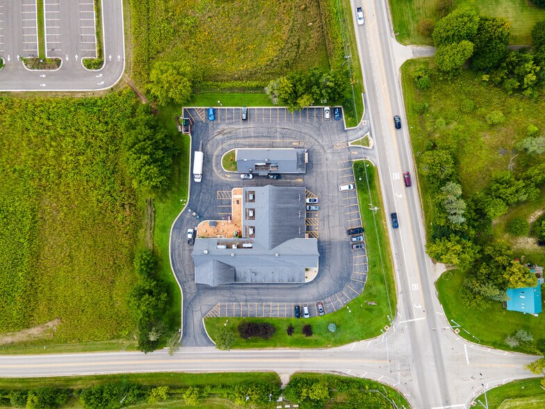 3103 Il Route 176, Crystal Lake, IL à vendre - Photo de l’immeuble – Image 3 sur 10