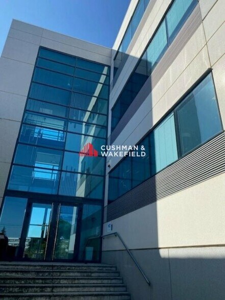 7 Avenue Didier Daurat, Blagnac à louer - Photo de l’immeuble – Image 2 sur 6