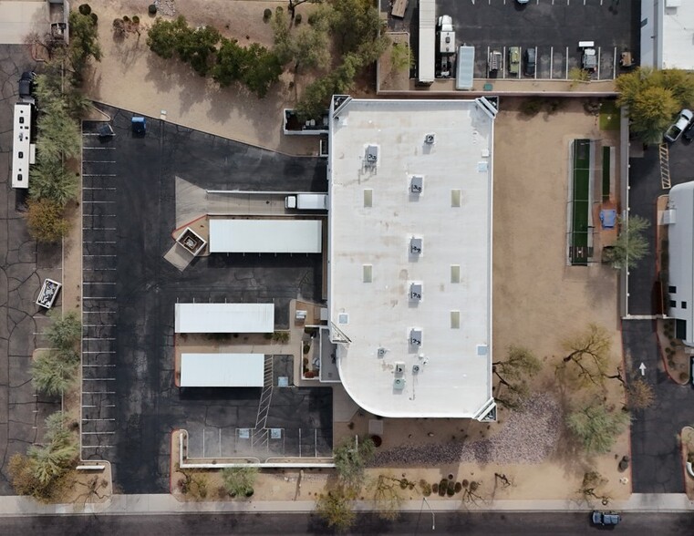 7435 E Tierra Buena Ln, Scottsdale, AZ à louer - Photo de l’immeuble – Image 3 sur 6