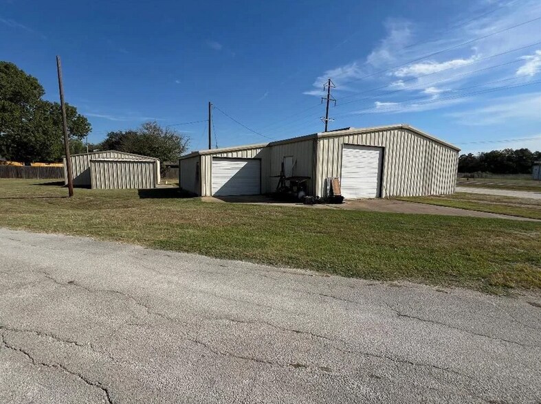 804 S Bosque St, Whitney, TX à vendre - Photo de l’immeuble – Image 2 sur 6