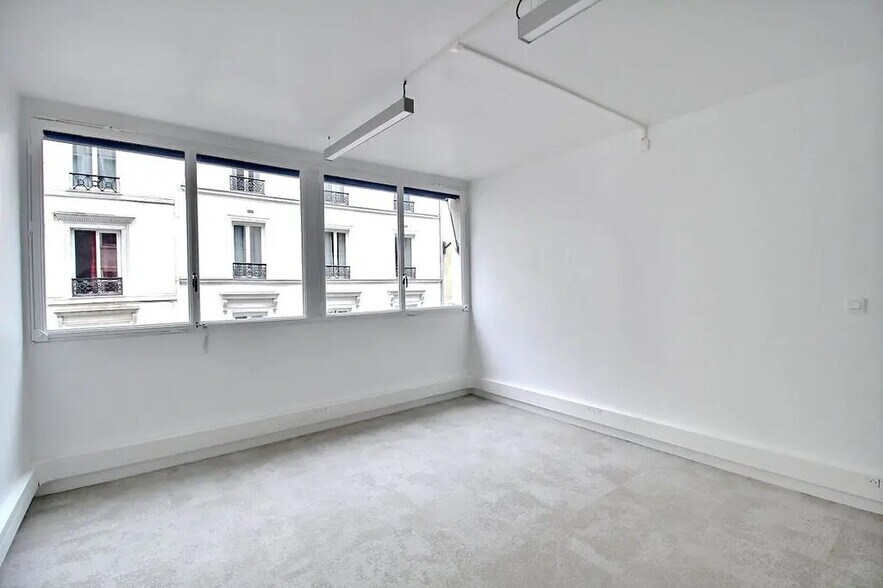 Bureau dans Paris à louer - Photo de l’immeuble – Image 1 sur 7
