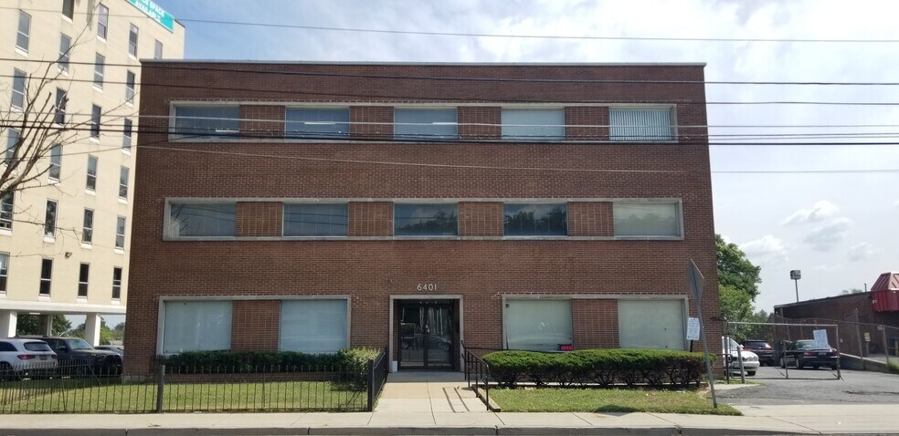 6401 New Hampshire Ave, Hyattsville, MD à louer - Photo de l’immeuble – Image 1 sur 6