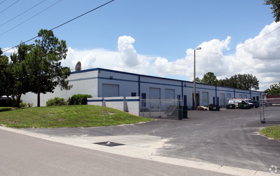 5431-5449 N 59th St, Tampa, FL à louer - Photo de l’immeuble – Image 3 sur 13