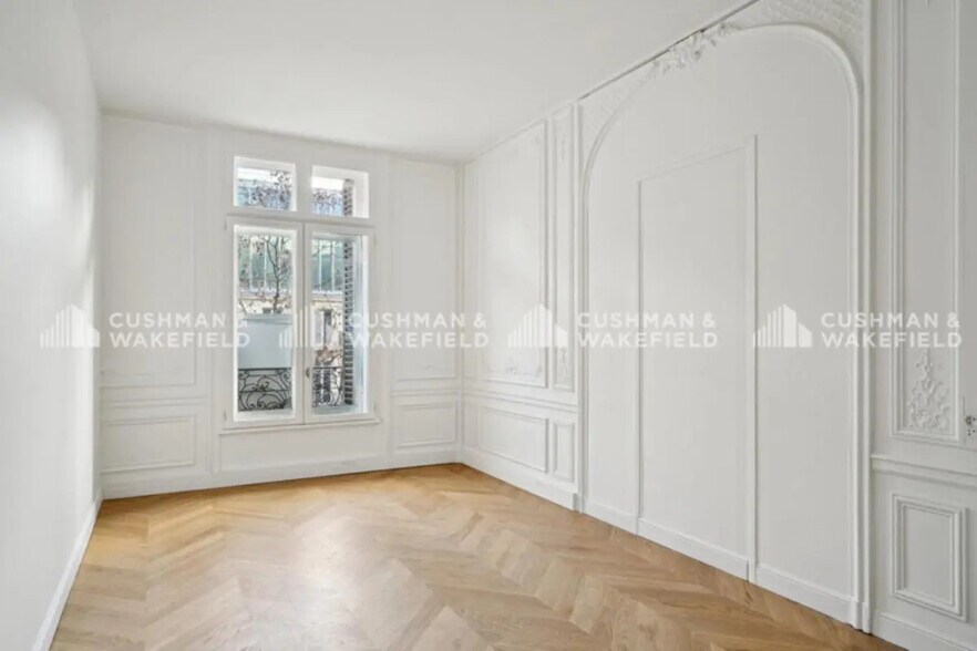 146 Boulevard Haussmann, Paris à louer - Photo de l’immeuble – Image 3 sur 12
