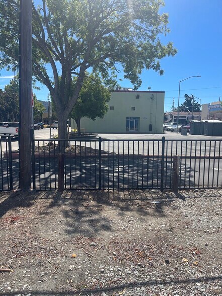 7500 Monterey Rd, Gilroy, CA à vendre - Photo de l’immeuble – Image 2 sur 22