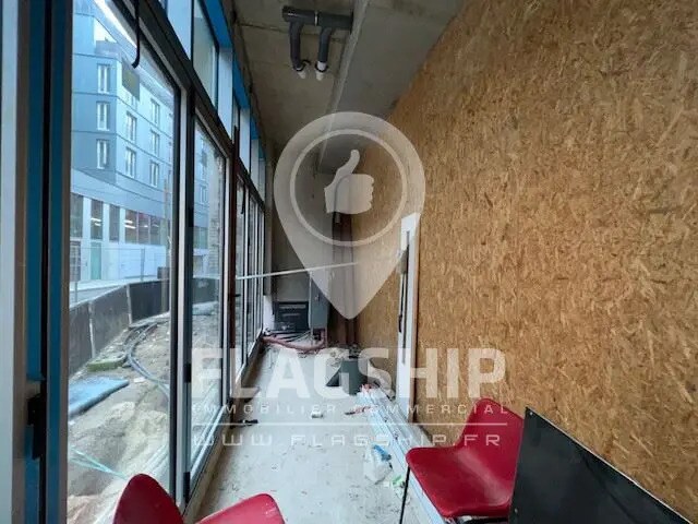 Local commercial dans Paris à vendre - Photo de l’immeuble – Image 2 sur 7