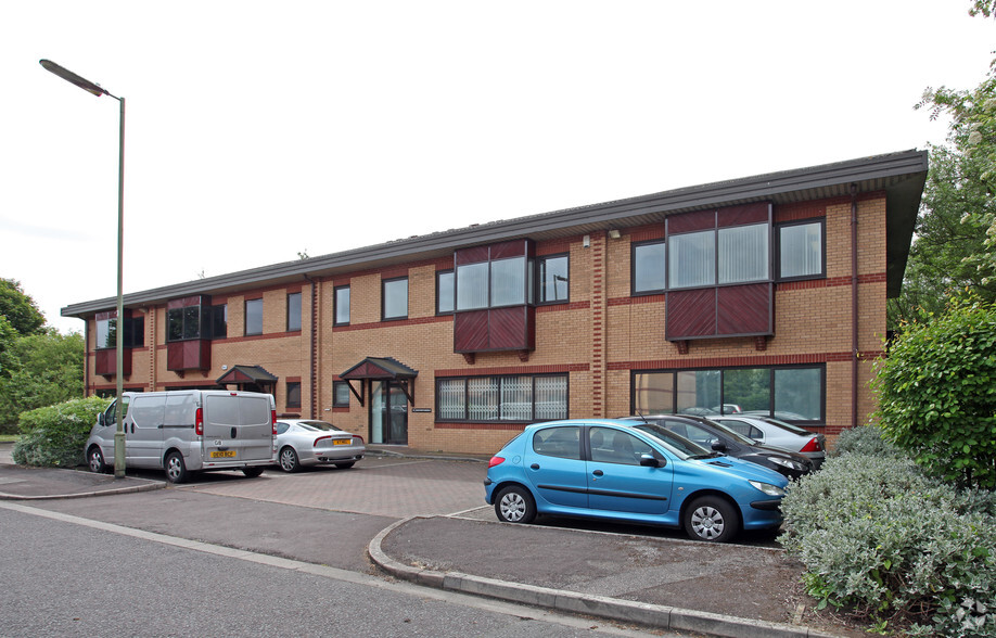 15-16 Thorney Leys Park, Witney à louer - Photo principale – Image 1 sur 5
