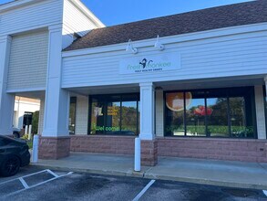 3045 Tower Hill Rd, South Kingstown, RI à louer Photo intérieure– Image 2 sur 10