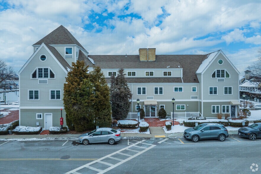 304 Victory Rd, Quincy, MA à louer - Photo de l’immeuble – Image 2 sur 5