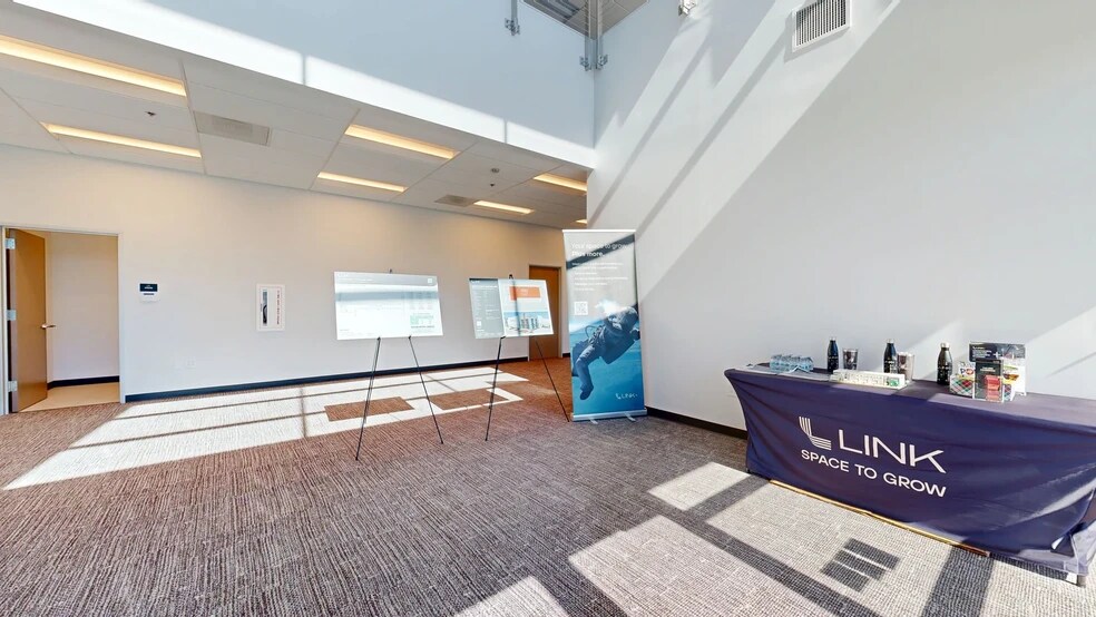 112 W Alondra Blvd, Gardena, CA à louer - Numérisation 3D Matterport – Image 3 sur 23