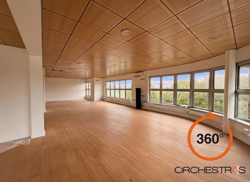 Bureau dans Villiers-sur-Marne à vendre - Photo de l’immeuble – Image 2 sur 19