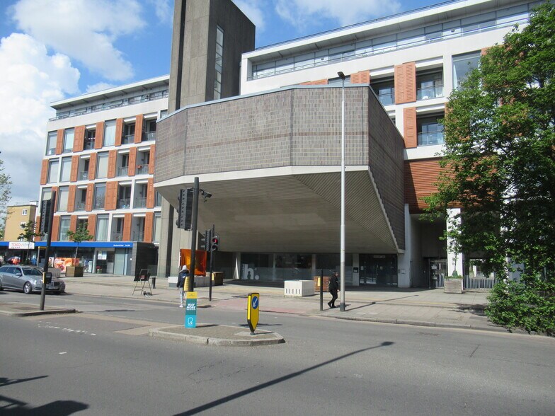 212 Wandsworth Rd, Londres à vendre - Photo de l’immeuble – Image 1 sur 9