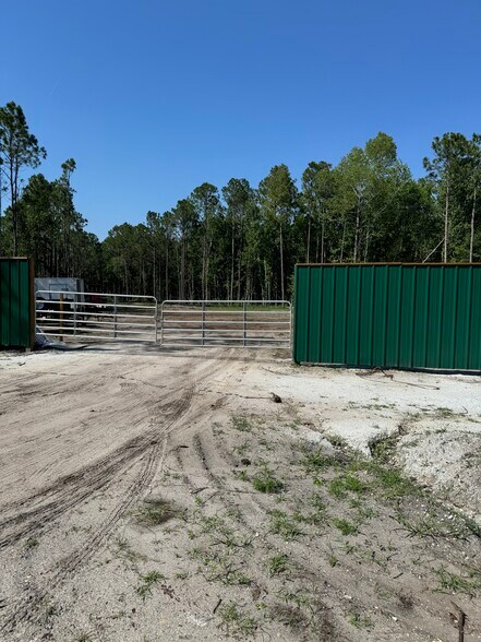 999 Thomas Industry Way, Saint Augustine, FL à louer - Photo principale – Image 2 sur 4