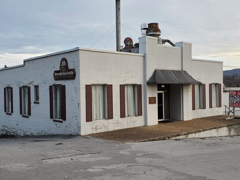 301 Depot St, McMinnville, TN à vendre - Photo de l’immeuble – Image 2 sur 13