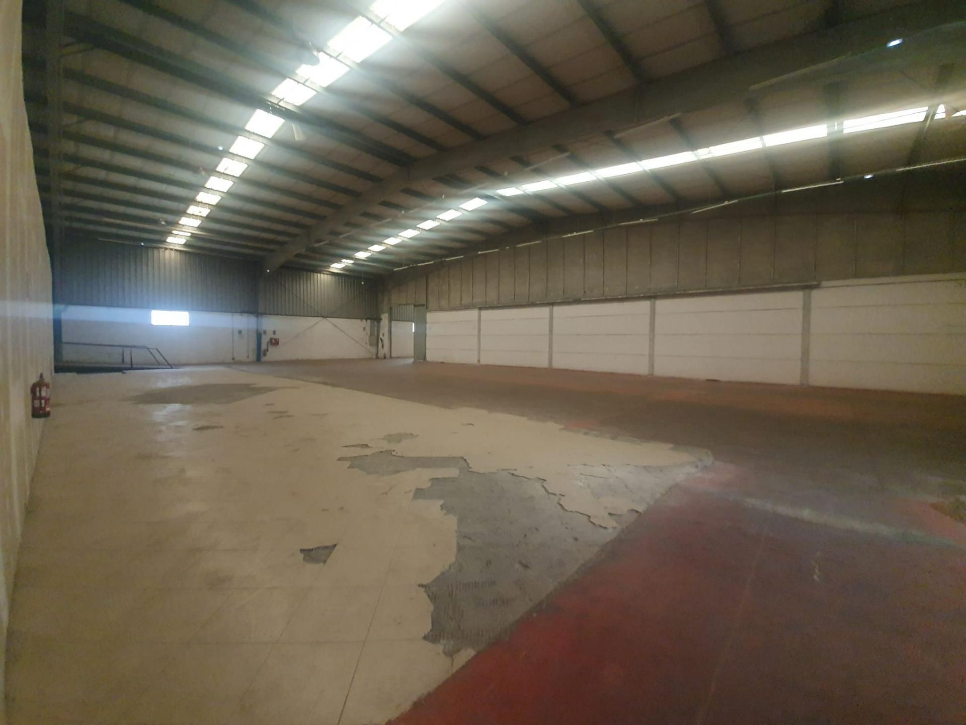 Industriel/Logistique dans Alcalá de Guadaíra, Sevilla à louer Photo de l’immeuble– Image 1 sur 10
