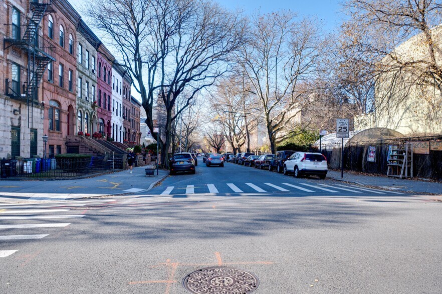 358 Stuyvesant Ave, Brooklyn, NY à vendre - Photo de l’immeuble – Image 2 sur 4