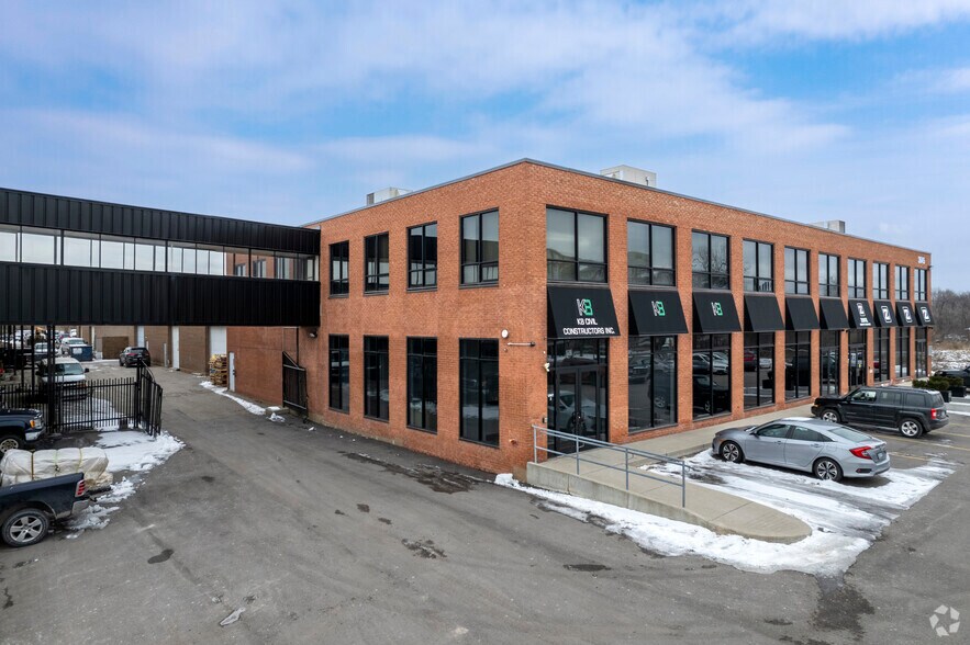 3645 Keele St, Toronto, ON à louer - Photo de l’immeuble – Image 3 sur 5