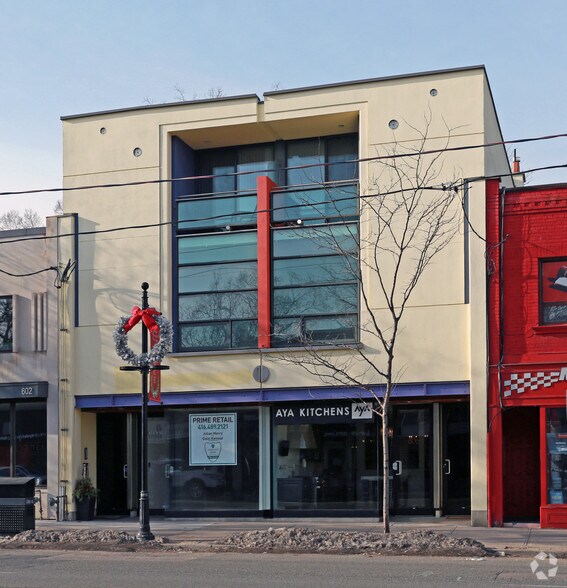 604-606 Mt Pleasant Rd, Toronto, ON à louer - Photo de l’immeuble – Image 2 sur 2