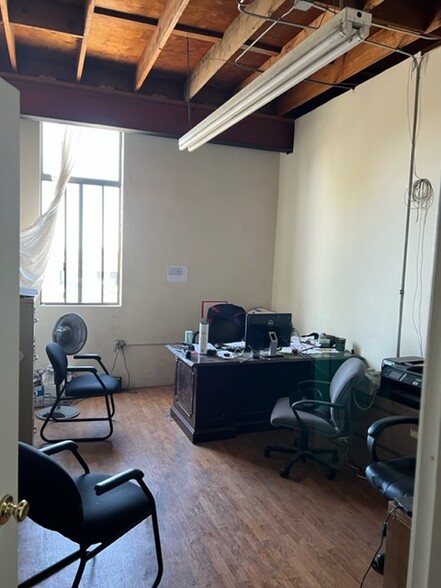 1700 International Blvd, Oakland, CA à louer - Photo de l’immeuble – Image 2 sur 4