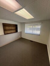 813 E Michigan Ave, Ypsilanti, MI à louer Photo intérieure– Image 2 sur 5