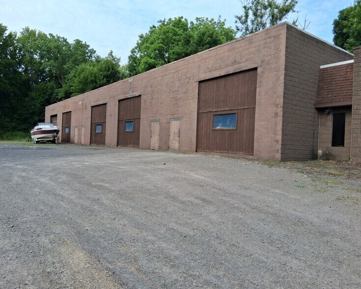 3 Turner Dr, Spencerport, NY à vendre - Photo de l’immeuble – Image 3 sur 6