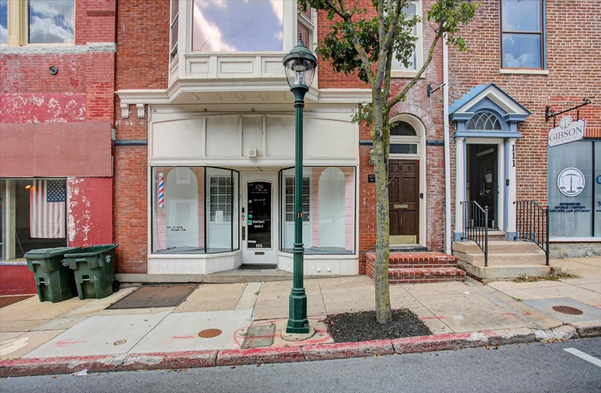 109 N Potomac St, Hagerstown, MD à louer Photo intérieure– Image 1 sur 17