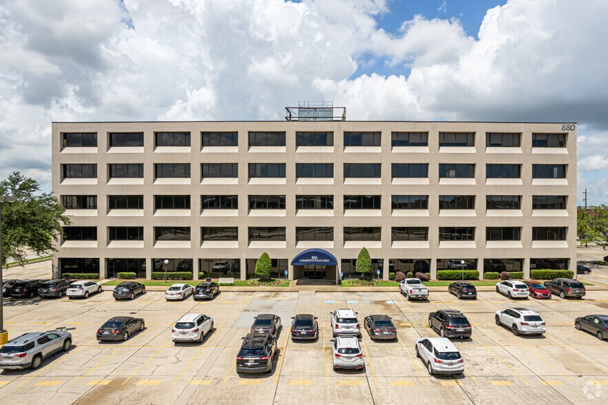 880 W Commerce Rd, New Orleans, LA à louer - Photo de l’immeuble – Image 2 sur 18