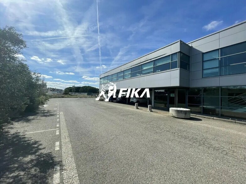 Local d’activités dans Portet-sur-Garonne à louer - Photo de l’immeuble – Image 1 sur 10