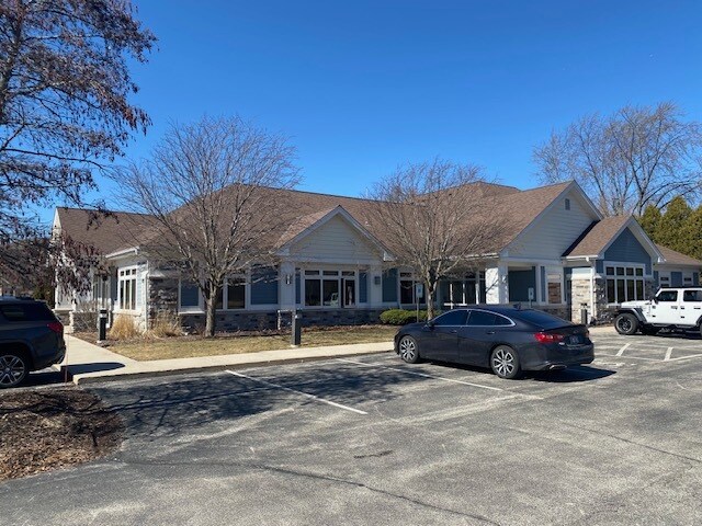8860 N 60th St, Milwaukee, WI à vendre - Photo de l’immeuble – Image 2 sur 11