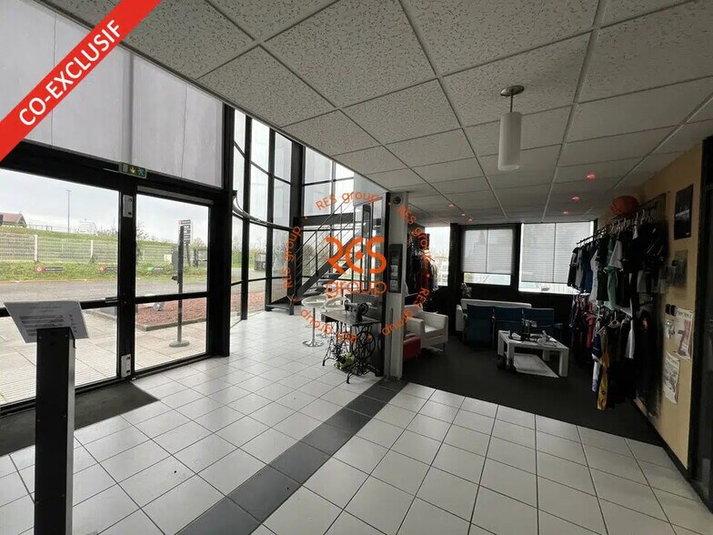 Local d'activités dans Artigues-près-Bordeaux à vendre - Photo de l’immeuble – Image 3 sur 10