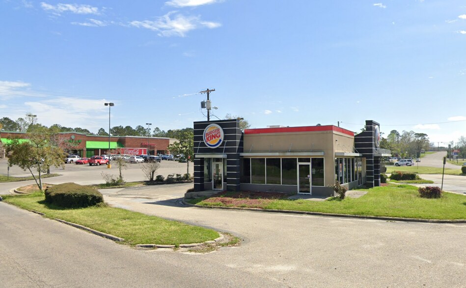 505 Florala Hwy, Opp, AL à louer - Photo de l’immeuble – Image 1 sur 3