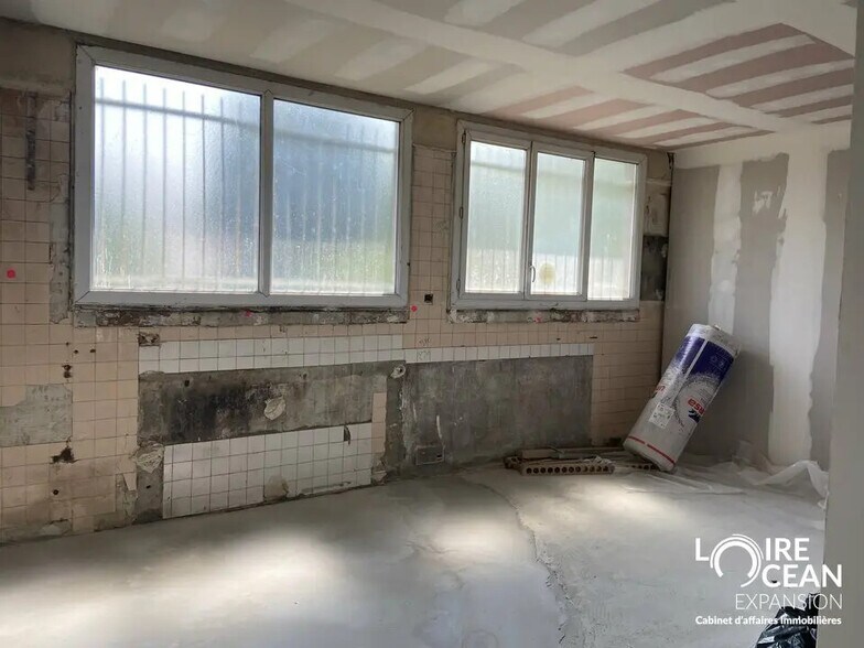 Local commercial dans Angers à louer - Photo de l’immeuble – Image 3 sur 4