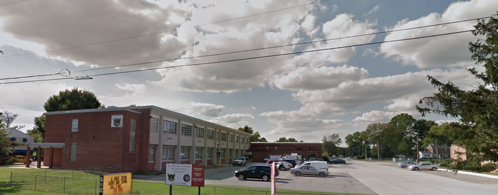 801 N Dupont Hwy, New Castle, DE à louer - Photo de l’immeuble – Image 1 sur 7