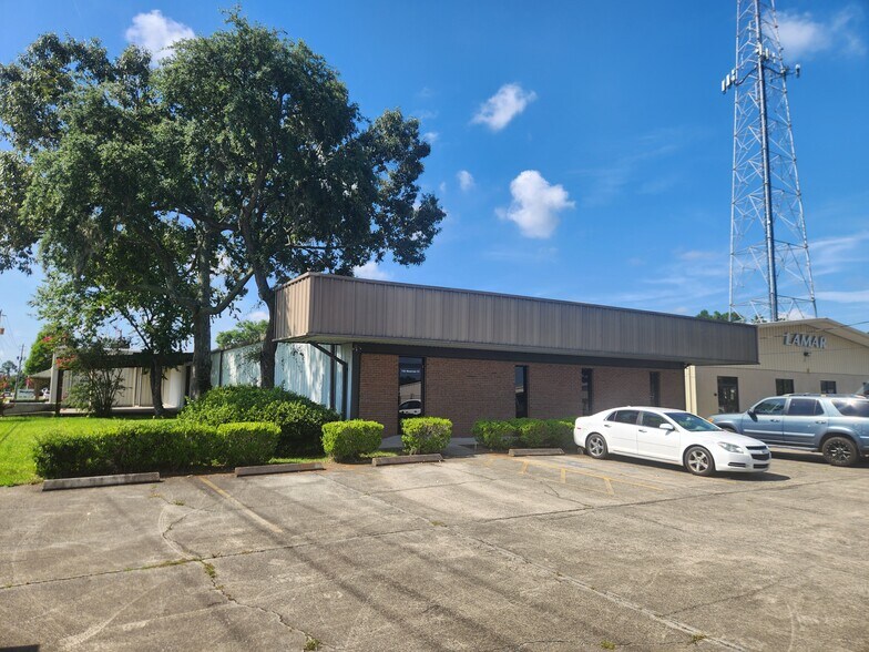 154 Newman Dr, Brunswick, GA à louer - Photo de l’immeuble – Image 1 sur 7
