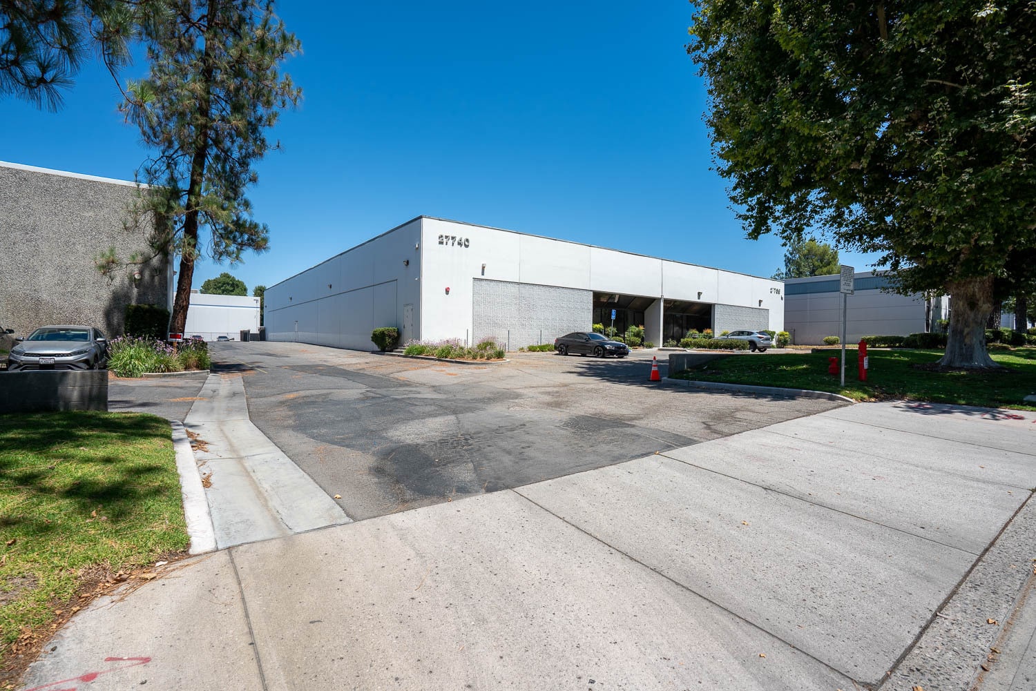27736-27740 Avenue Hopkins, Valencia, CA à louer Photo intérieure– Image 1 sur 12