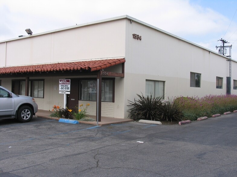 1534 E Edinger Ave, Santa Ana, CA à louer - Photo principale – Image 1 sur 1