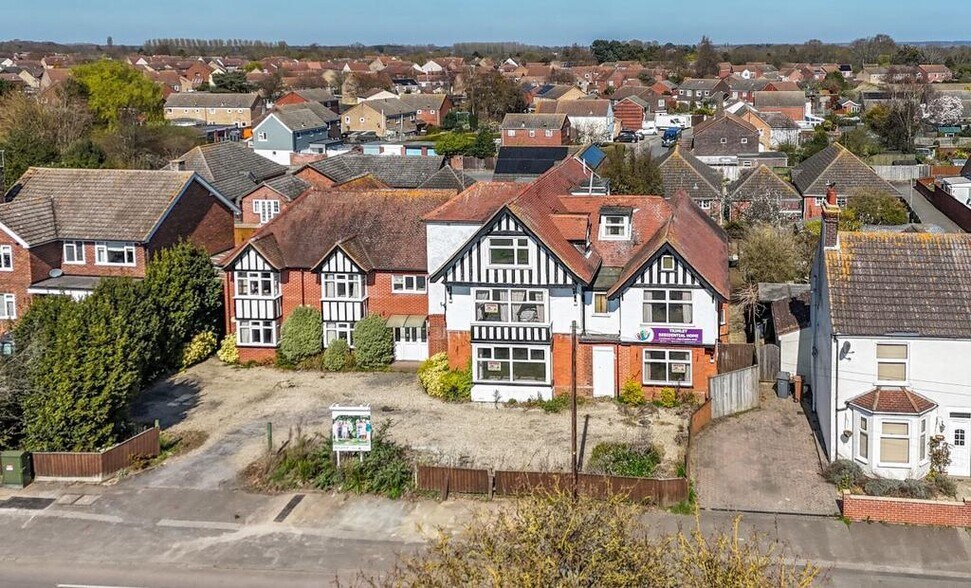 58 High Rd, Felixstowe à vendre - Photo de l’immeuble – Image 1 sur 29