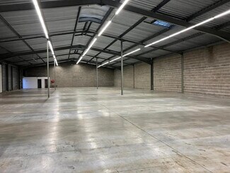 Plus de détails pour 2 Rue Robert Schumann, Amboise - Industriel/Logistique à vendre