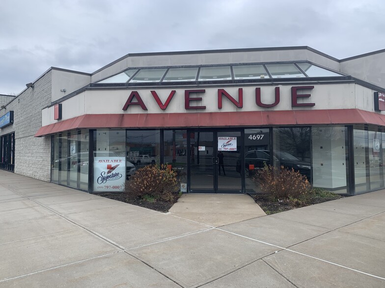 4631-4671 Commercial Dr, New Hartford, NY à louer - Photo de l’immeuble – Image 3 sur 10