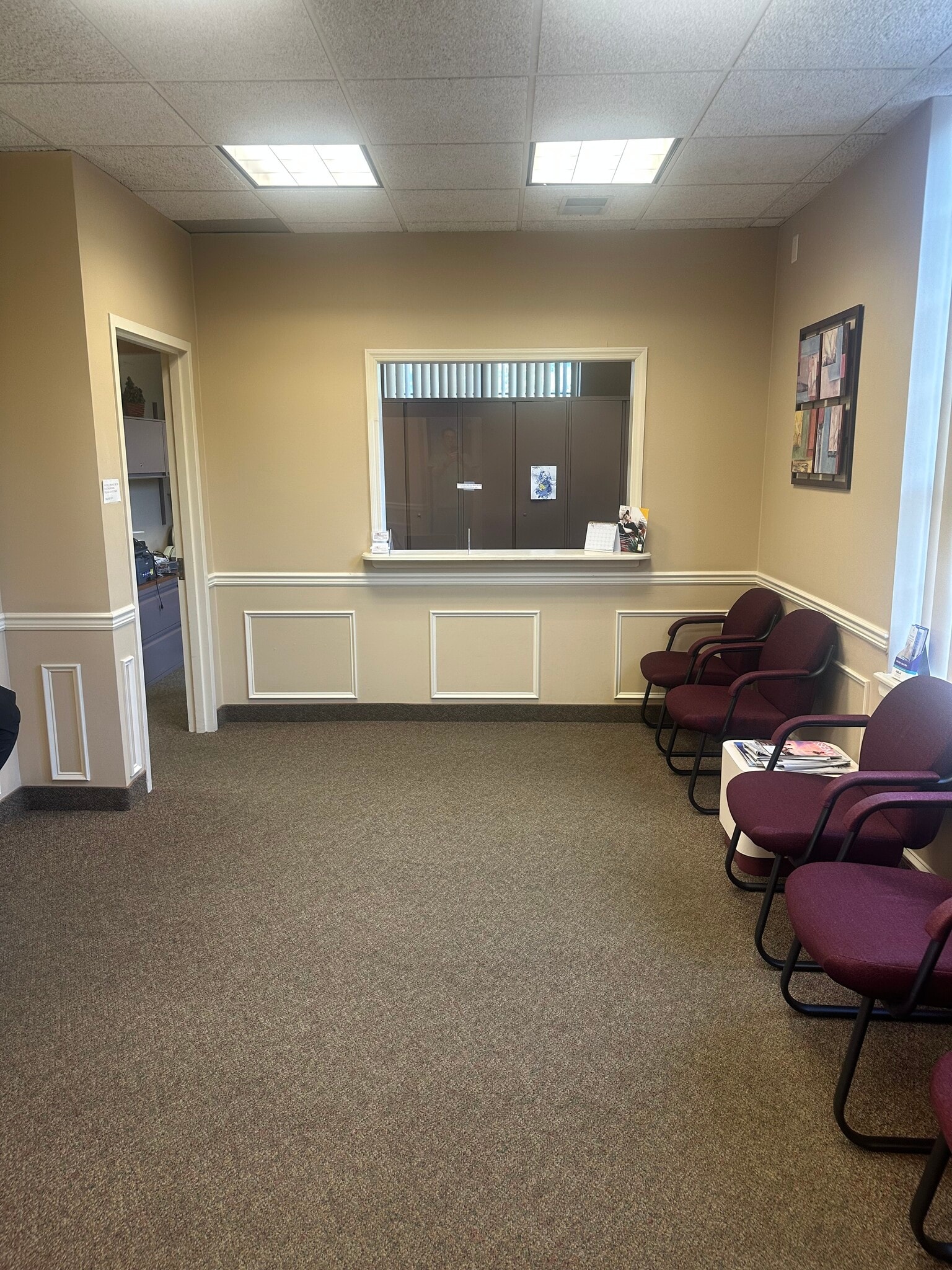 14 Glen Cove Rd, Roslyn Heights, NY à louer Photo intérieure– Image 1 sur 7