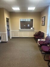 14 Glen Cove Rd, Roslyn Heights, NY à louer Photo intérieure– Image 1 sur 7