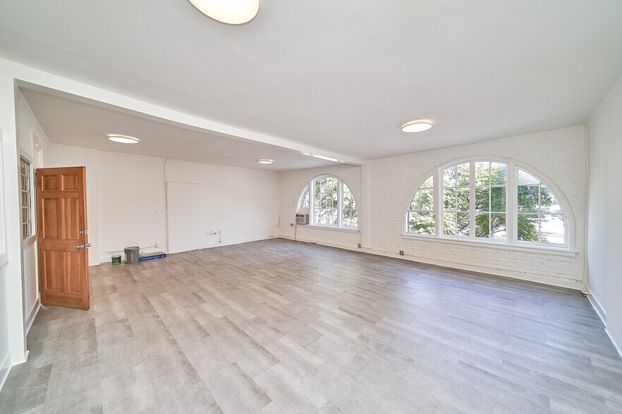 7900 Santa Monica Blvd, West Hollywood, CA à louer - Photo intérieure – Image 1 sur 3