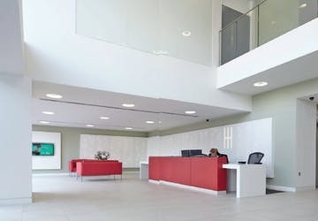 1 George St, Uxbridge à louer - Photo de l’immeuble – Image 3 sur 20