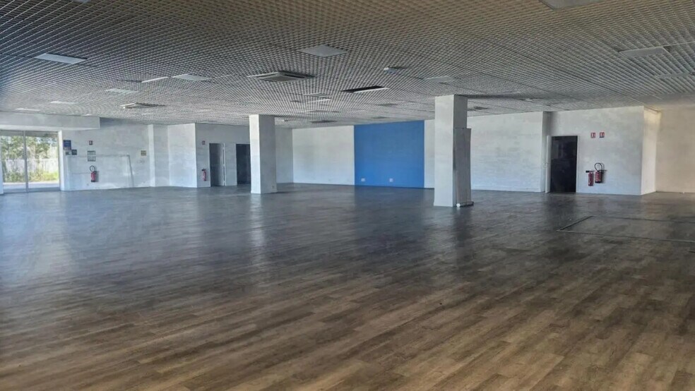 Local commercial dans La Garde à louer - Photo de l’immeuble – Image 3 sur 5