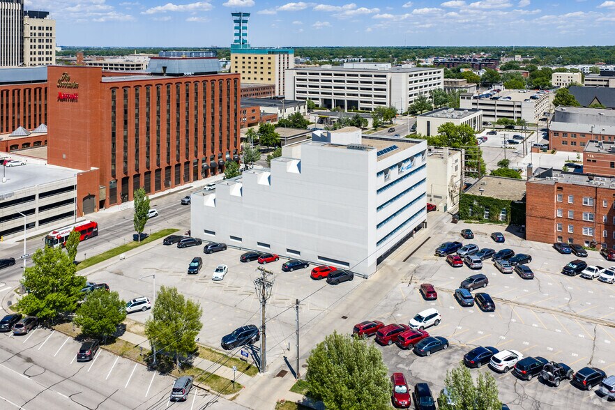 1225 L St, Lincoln, NE à louer - Photo de l’immeuble – Image 2 sur 8