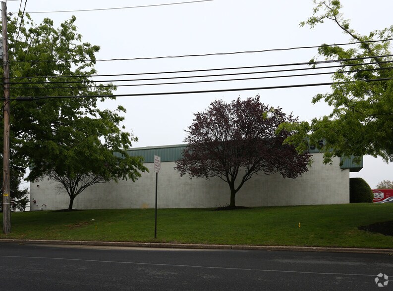 855 Industrial Hwy, Cinnaminson, NJ à louer - Photo de l’immeuble – Image 3 sur 7