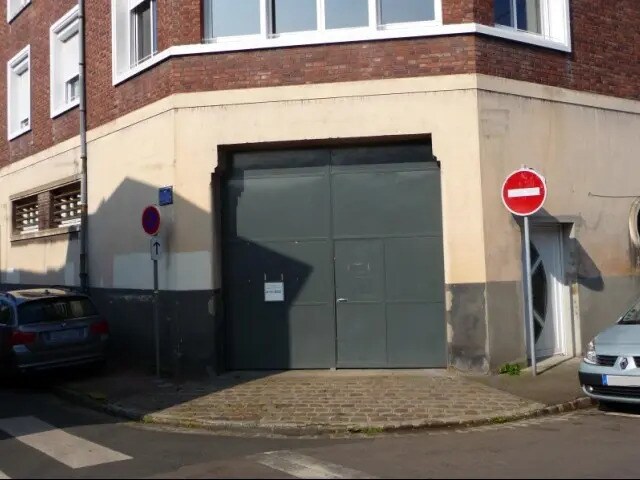 Plus de détails pour Local d'activités à louer