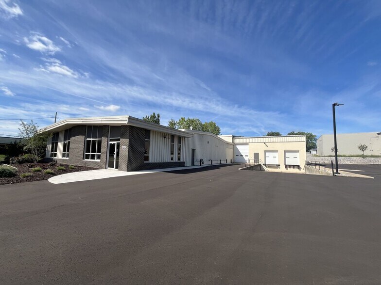 2751 Elmridge, Grand Rapids, MI à louer - Photo principale – Image 1 sur 10