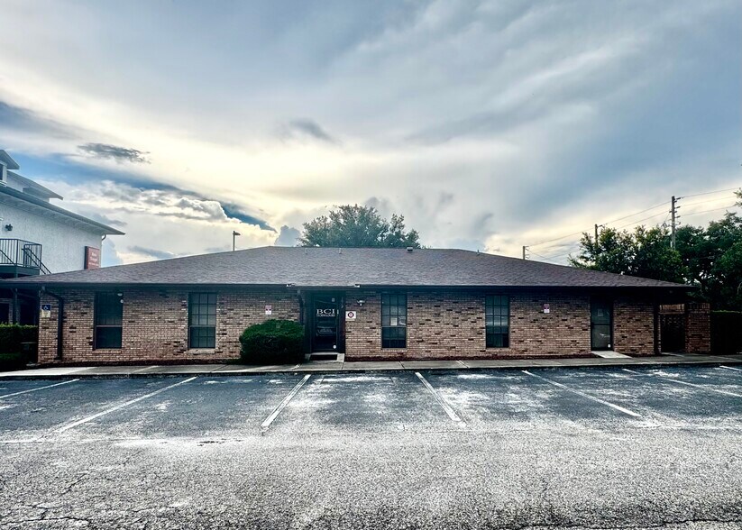 1619 E Vine St, Kissimmee, FL à vendre - Photo de l’immeuble – Image 1 sur 7